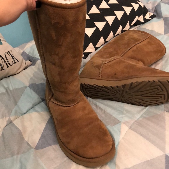 UGG Shoes - Brown Ugg Boots